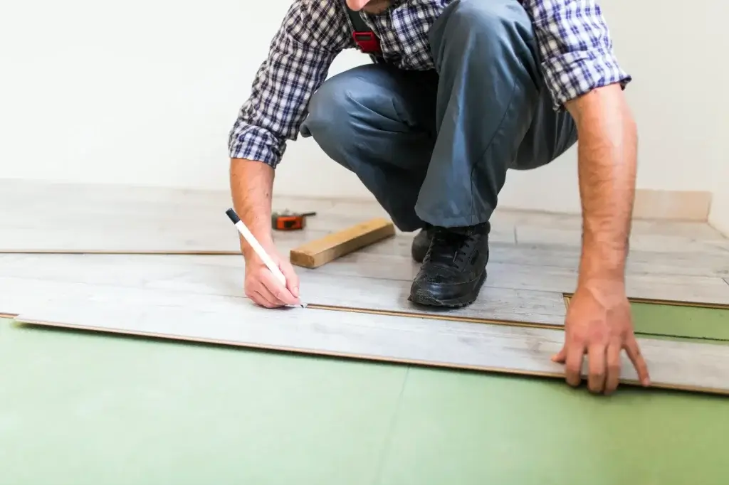 Colocando piso laminado